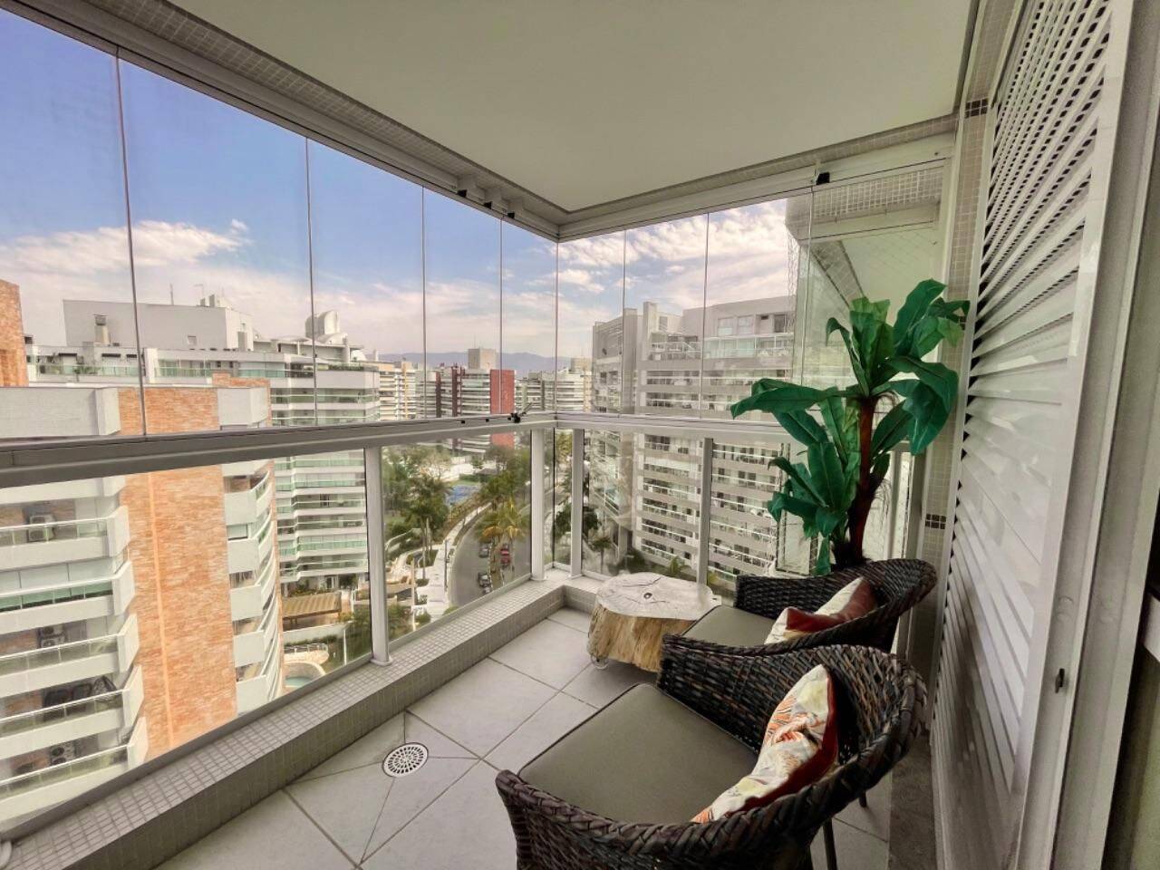 Apartamento à venda com 3 quartos, 132m² - Foto 22