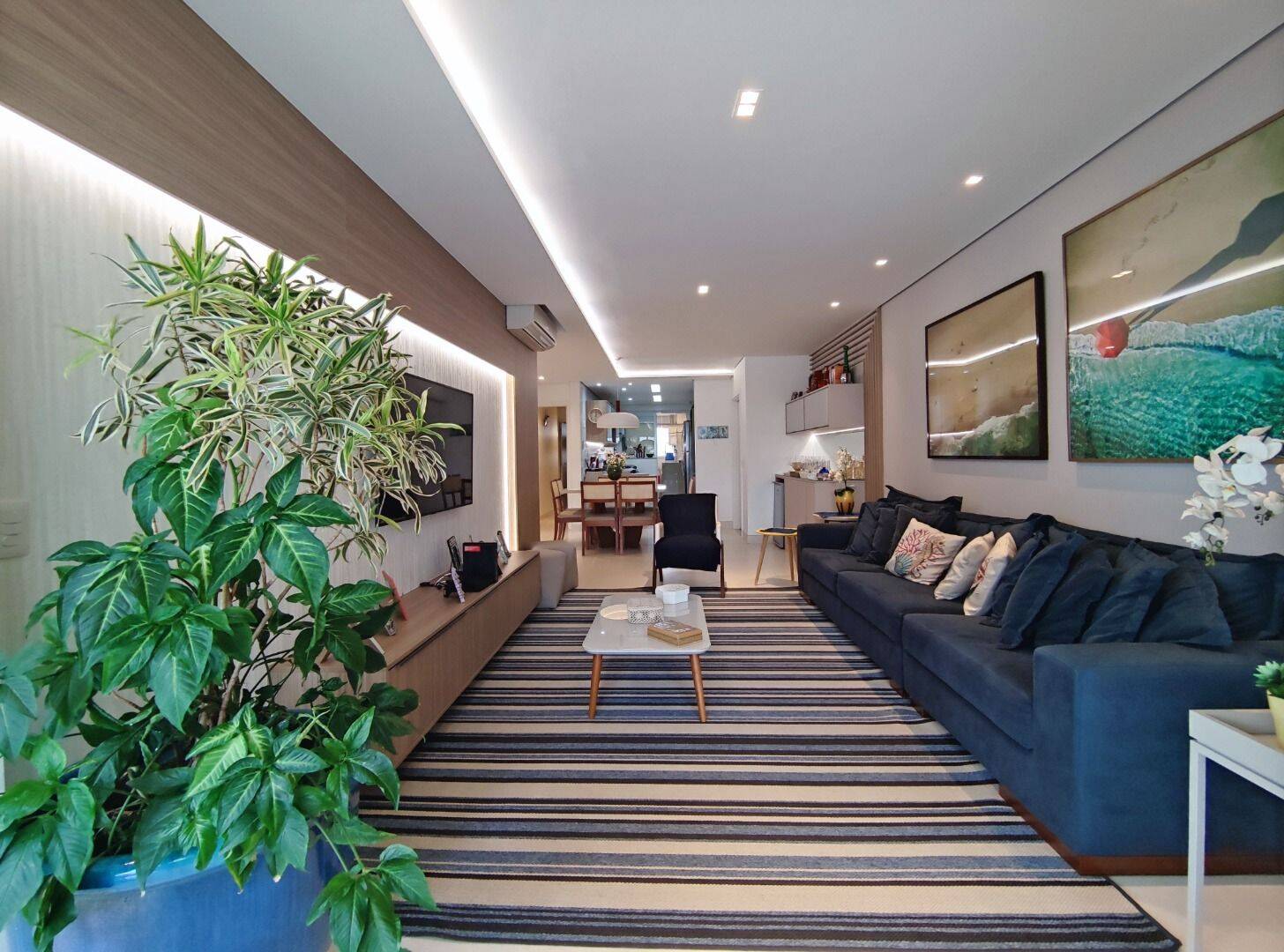 Apartamento à venda com 4 quartos, 280m² - Foto 1