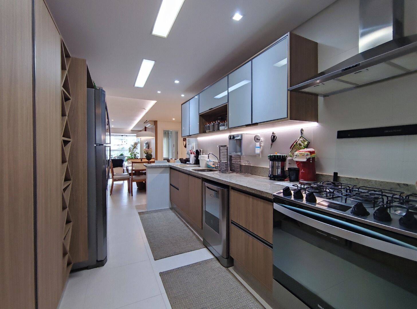Apartamento à venda com 4 quartos, 280m² - Foto 32