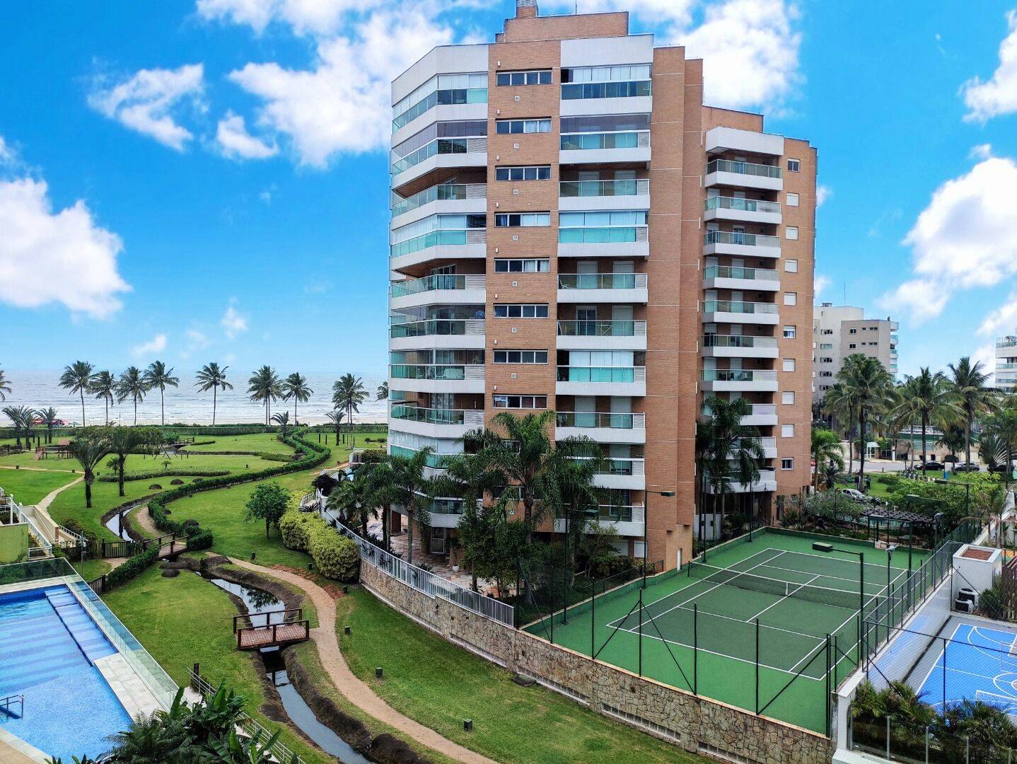 Apartamento à venda com 4 quartos, 280m² - Foto 2