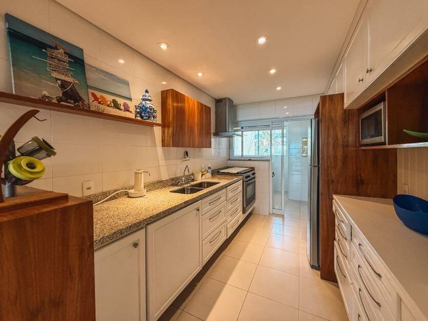 Apartamento à venda com 4 quartos, 214m² - Foto 7