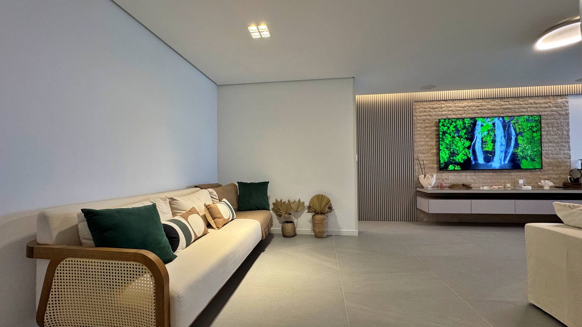 Apartamento à venda com 3 quartos, 140m² - Foto 3