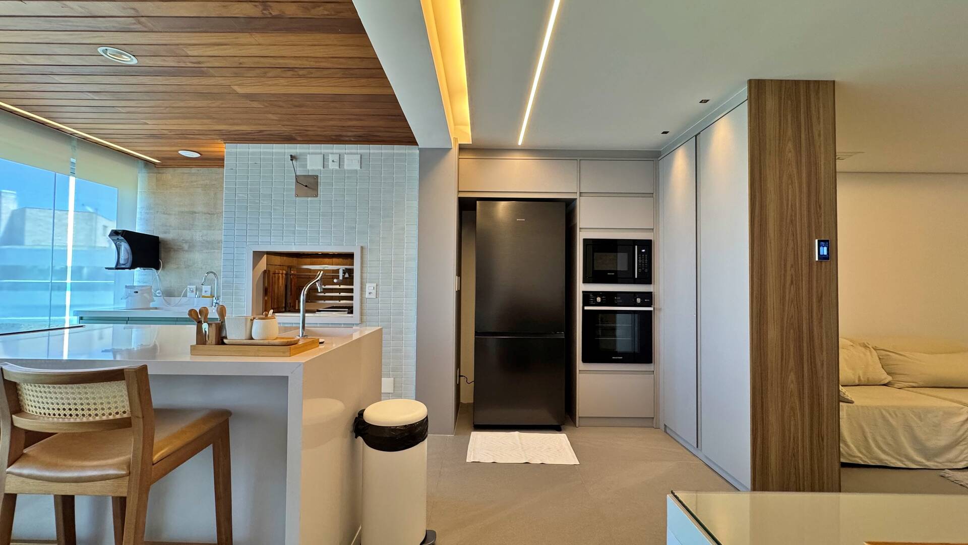 Apartamento à venda com 3 quartos, 140m² - Foto 9