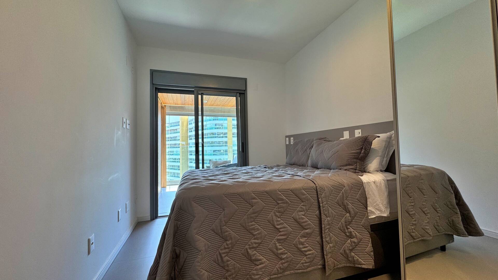 Apartamento à venda com 3 quartos, 140m² - Foto 29