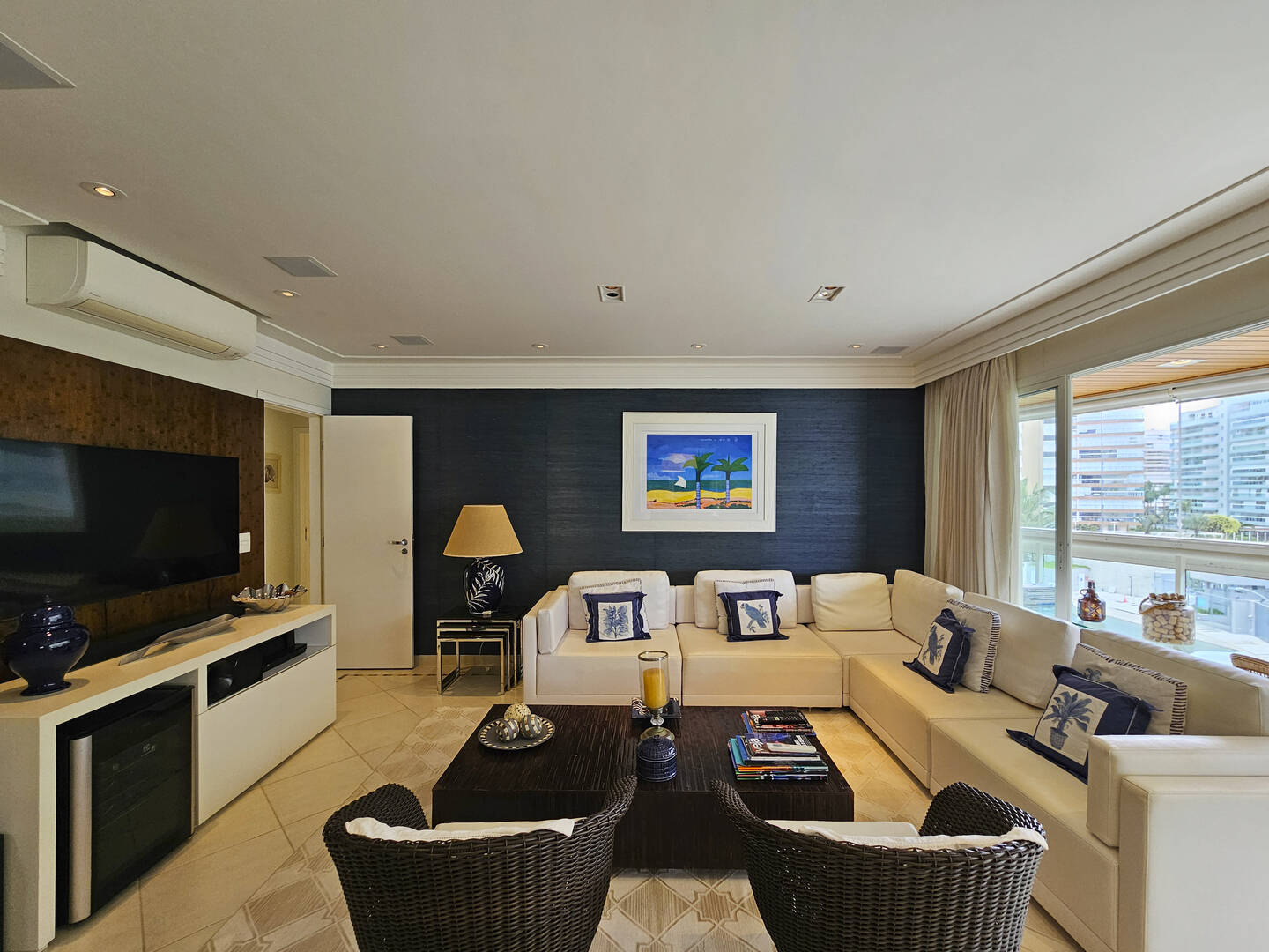 Apartamento à venda com 4 quartos, 197m² - Foto 3