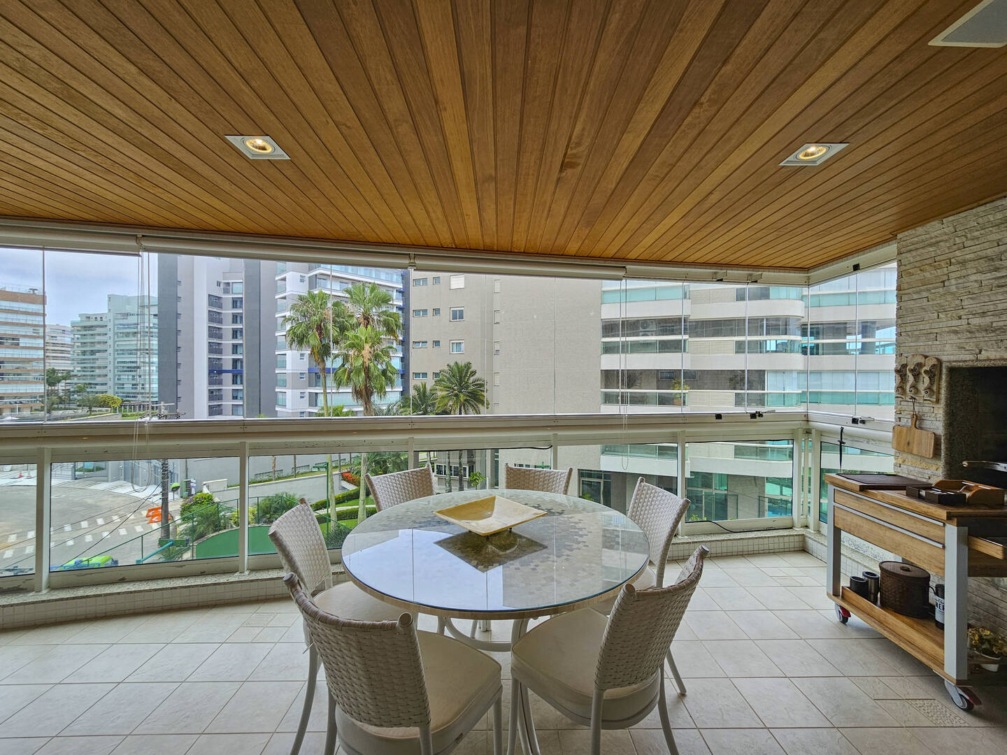 Apartamento à venda com 4 quartos, 197m² - Foto 7