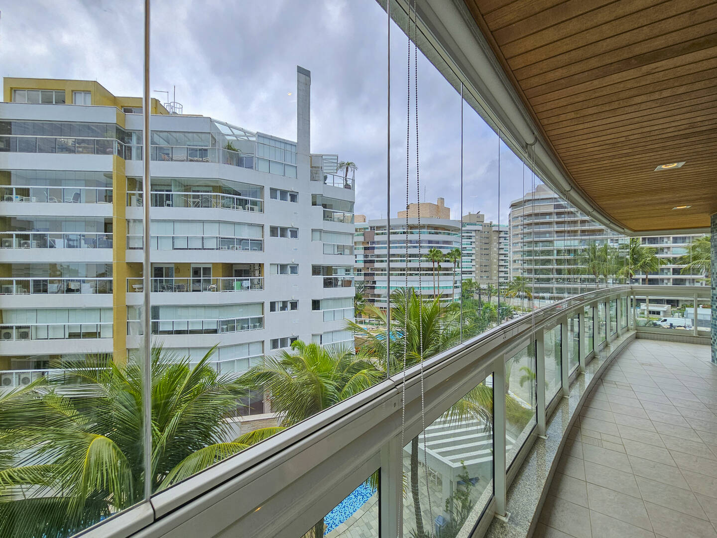 Apartamento à venda com 4 quartos, 197m² - Foto 15