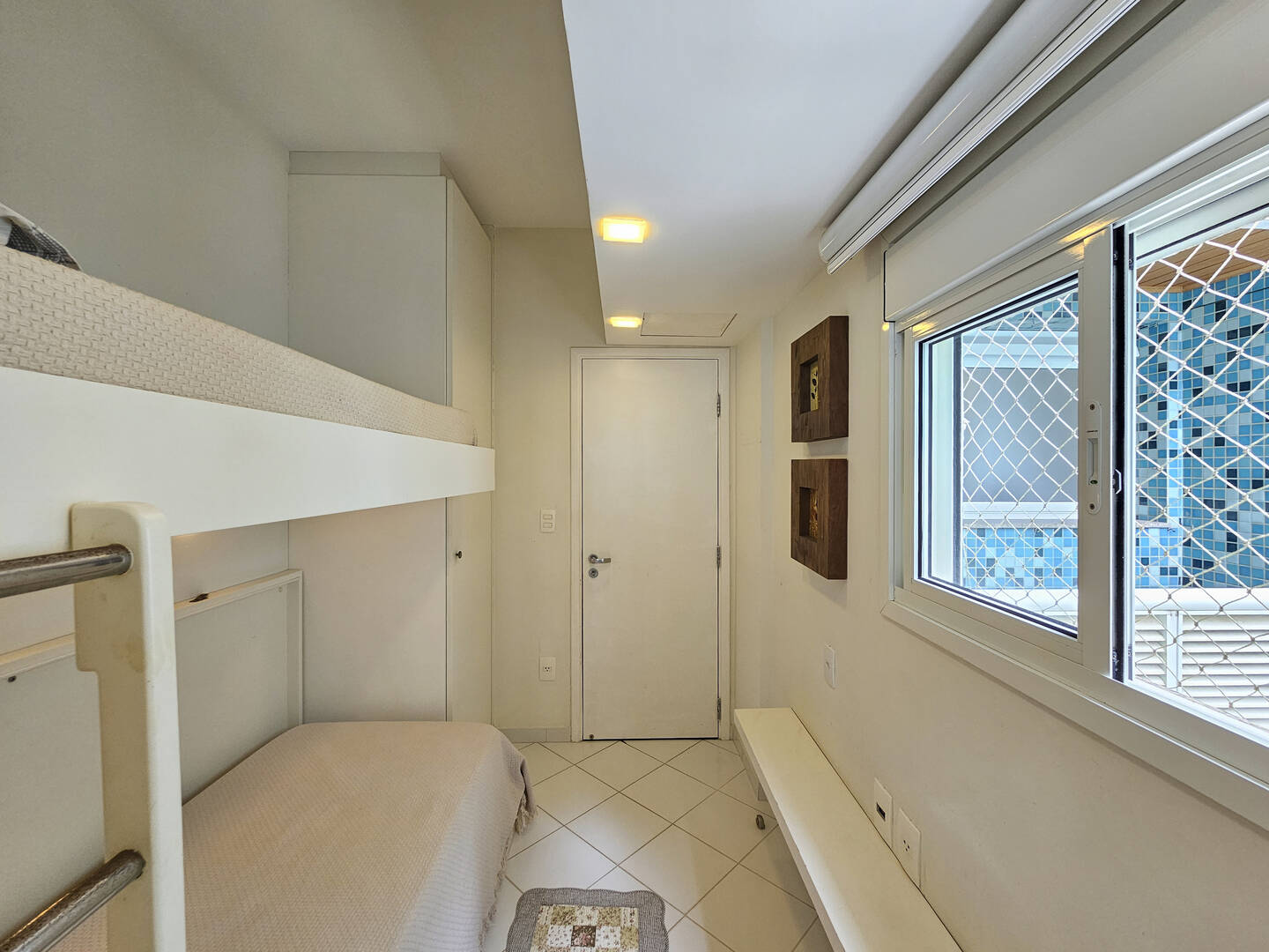 Apartamento à venda com 4 quartos, 197m² - Foto 29