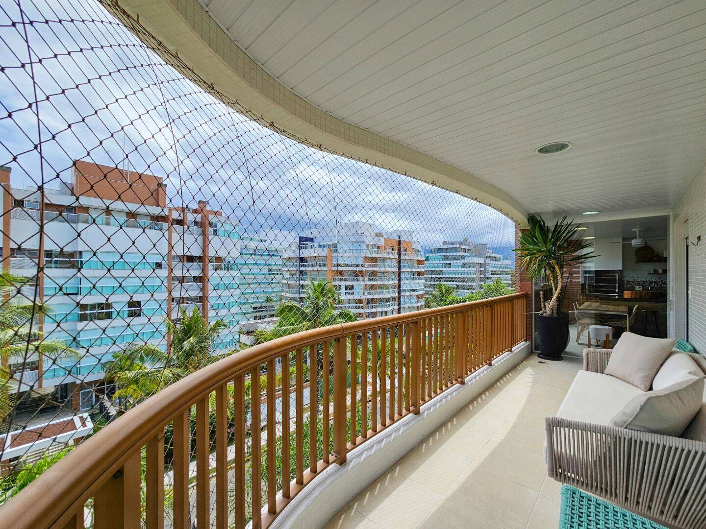 Apartamento à venda com 4 quartos, 228m² - Foto 11