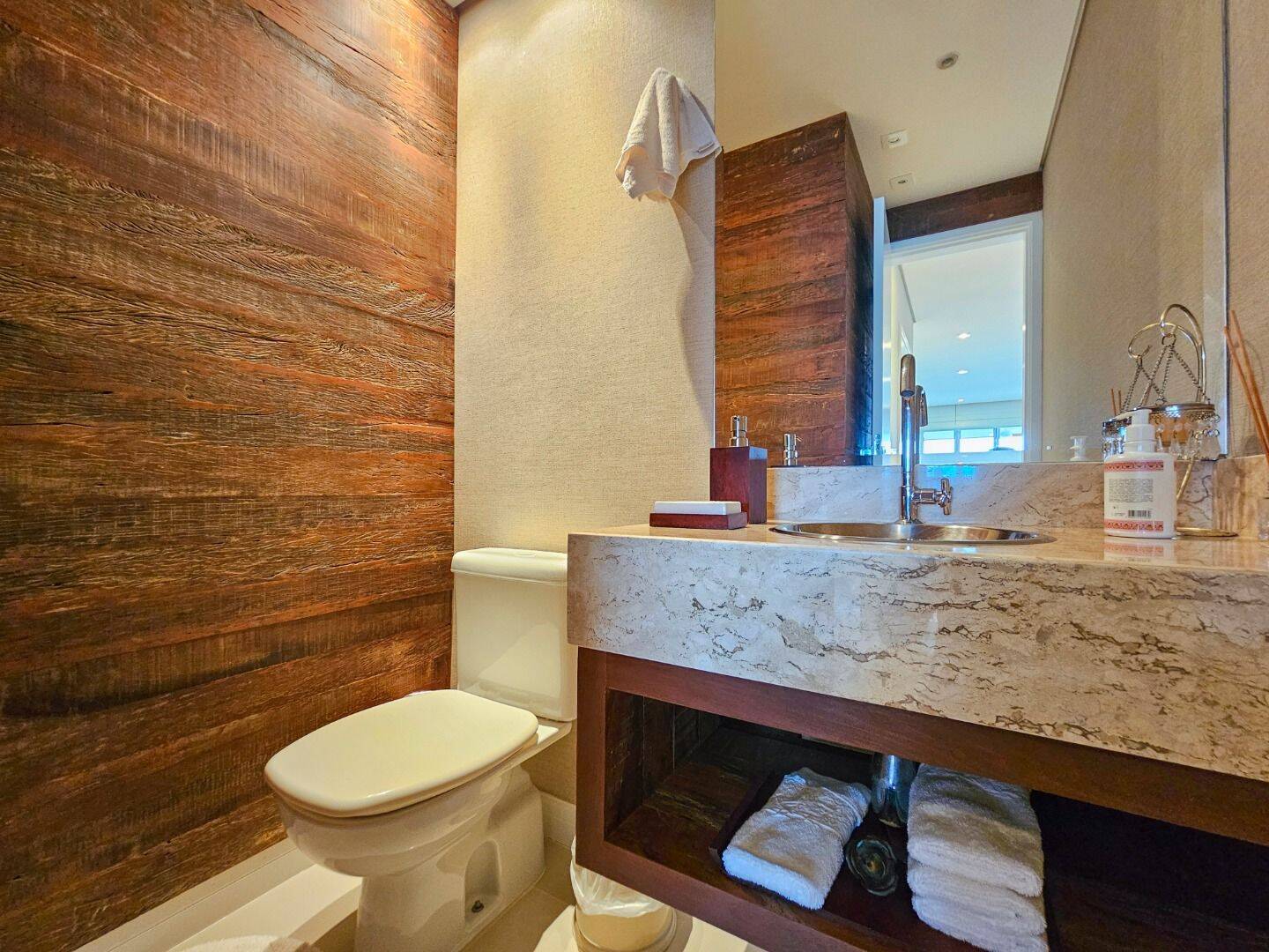 Apartamento à venda com 4 quartos, 228m² - Foto 15