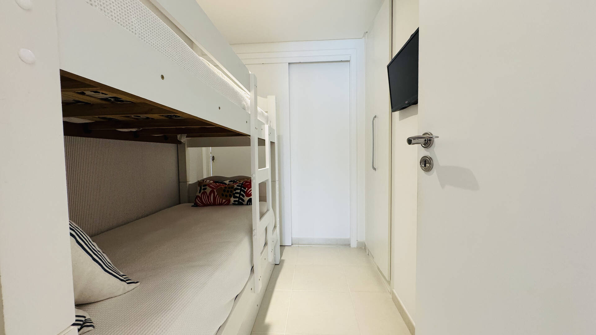 Apartamento à venda com 4 quartos, 205m² - Foto 15