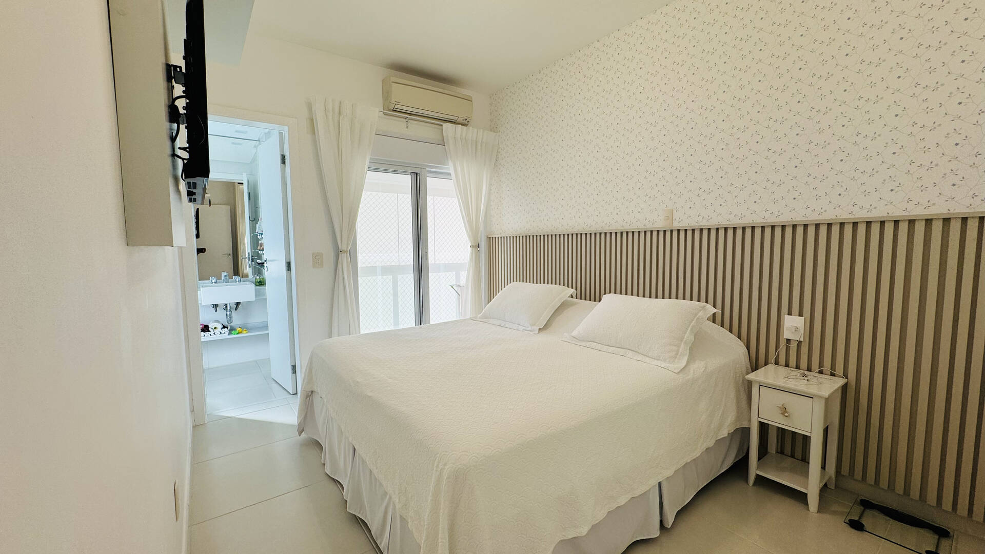 Apartamento à venda com 4 quartos, 205m² - Foto 17