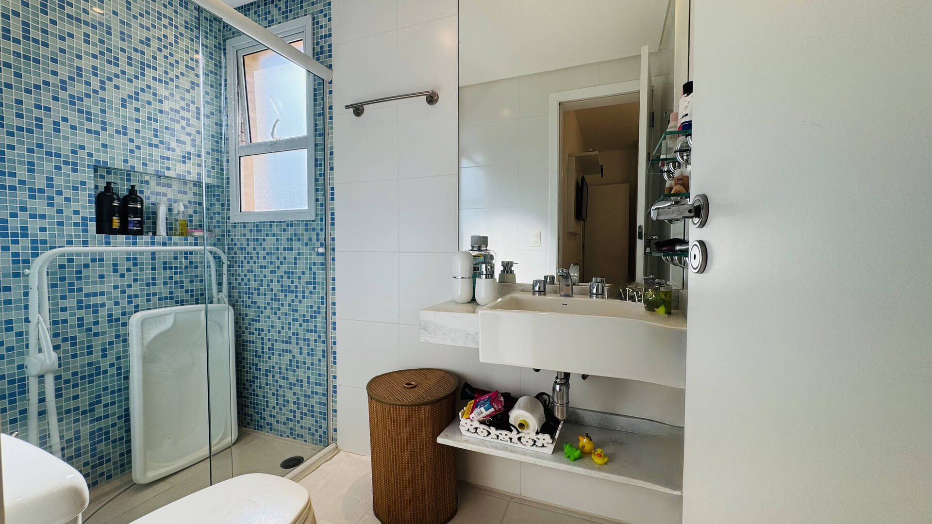 Apartamento à venda com 4 quartos, 205m² - Foto 19