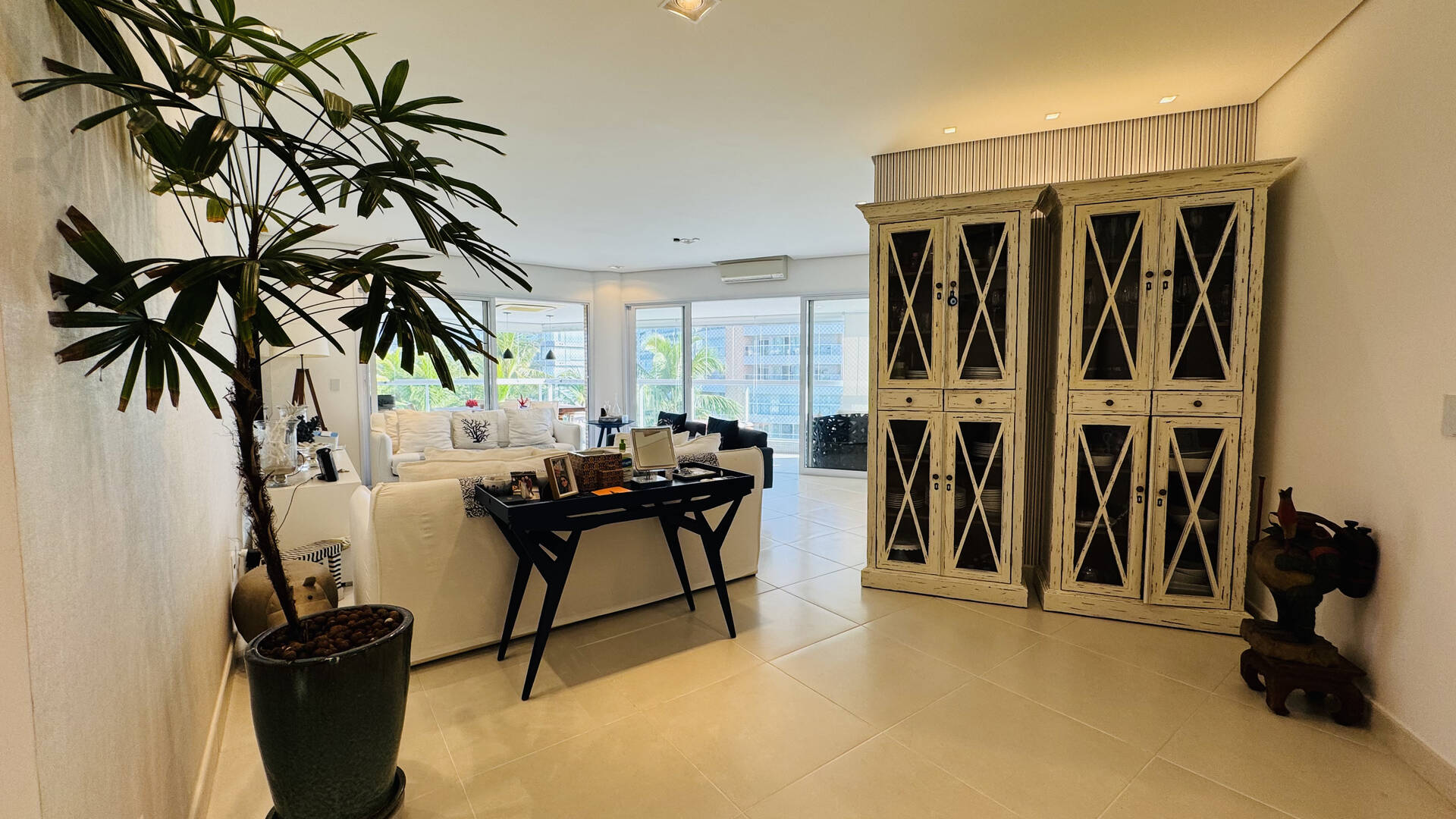 Apartamento à venda com 4 quartos, 205m² - Foto 24