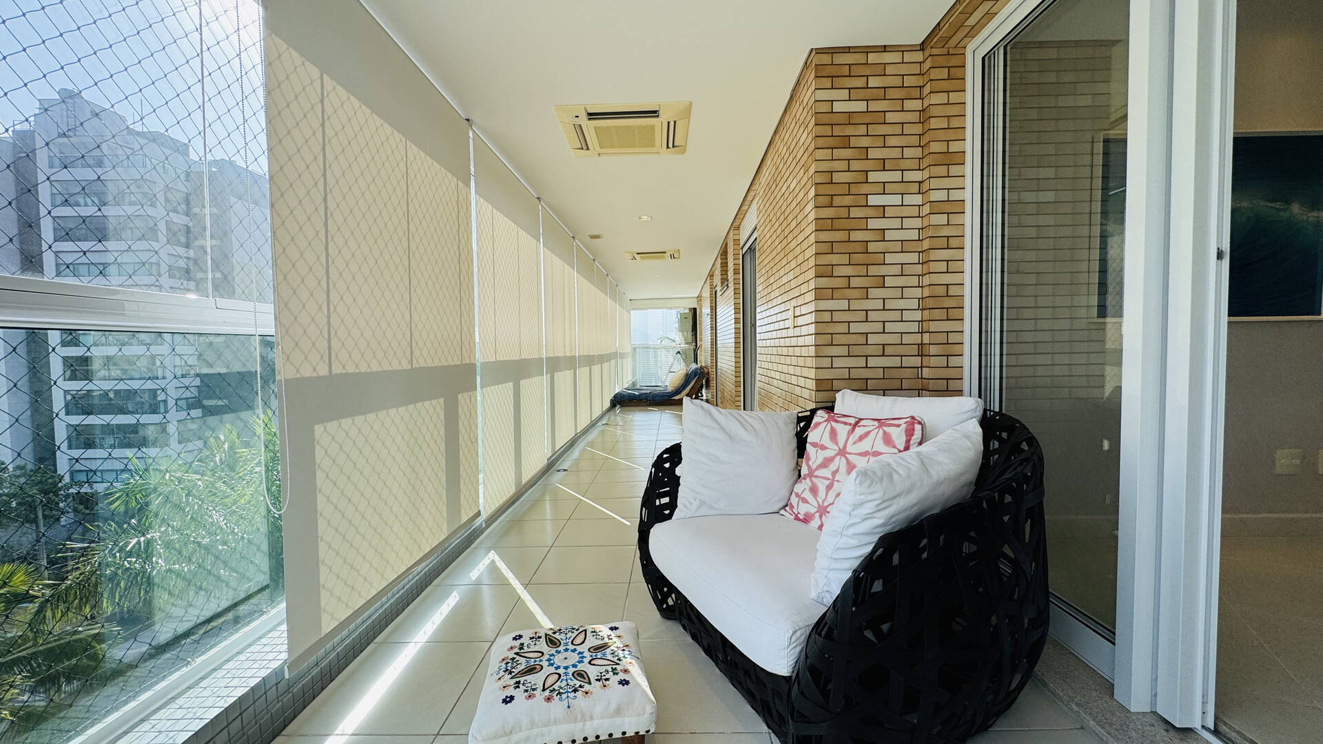 Apartamento à venda com 4 quartos, 205m² - Foto 3