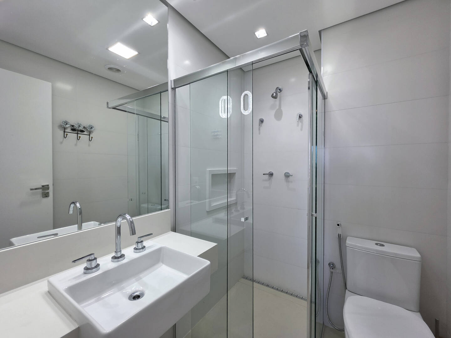 Apartamento à venda com 4 quartos, 138m² - Foto 17