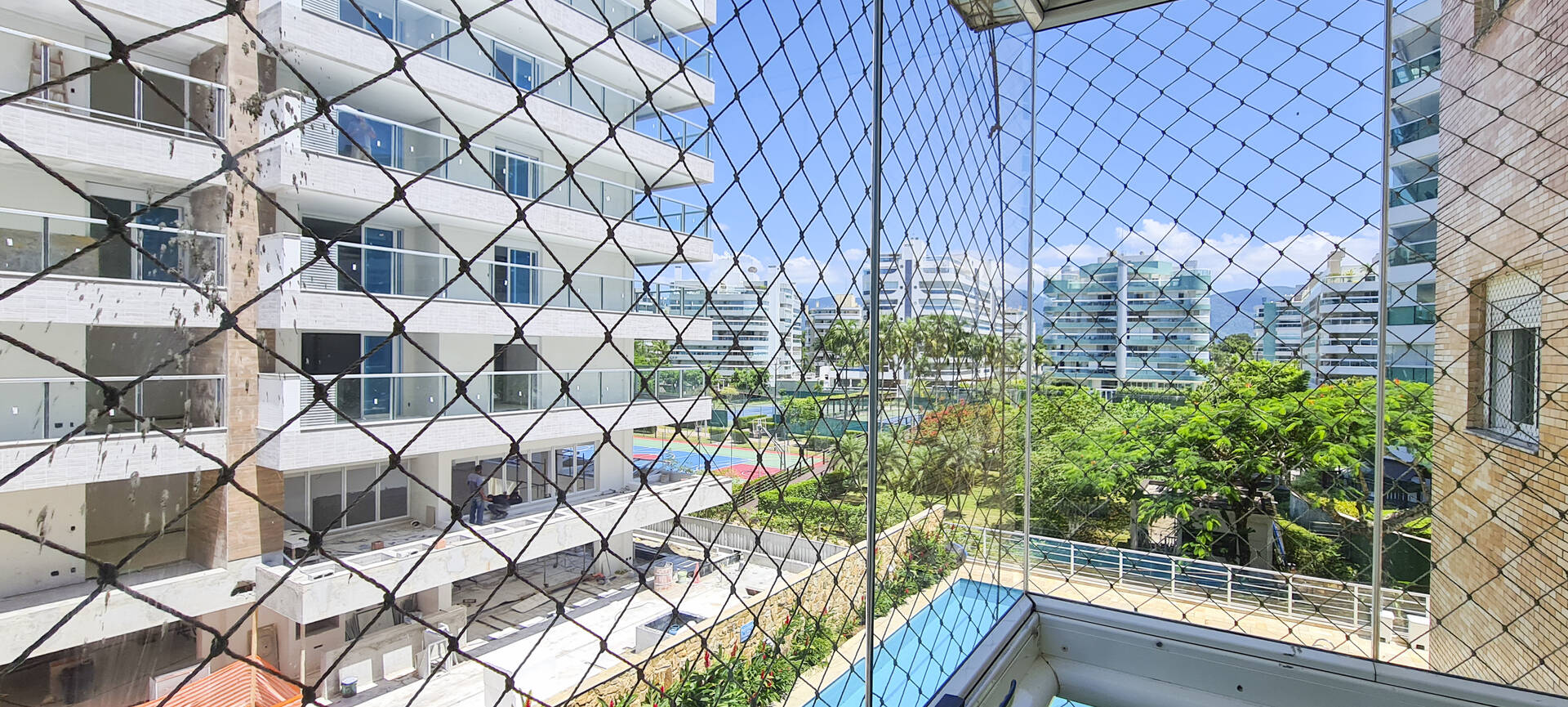 Apartamento à venda com 3 quartos, 108m² - Foto 1