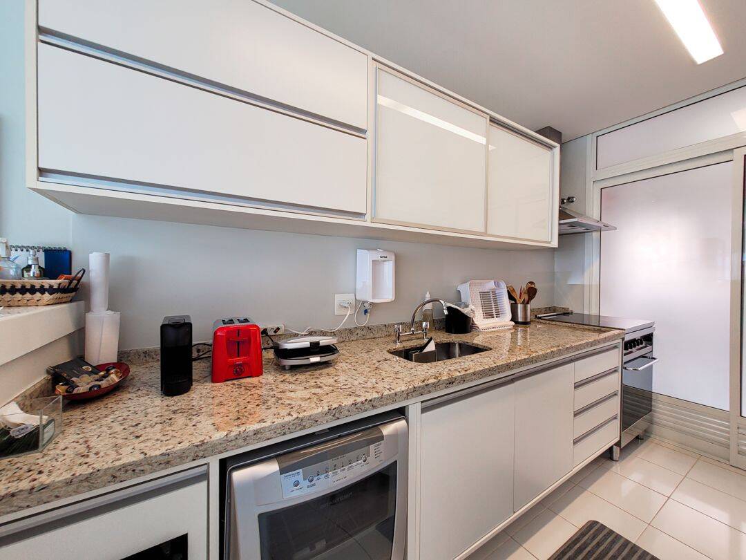 Apartamento à venda com 3 quartos, 108m² - Foto 29