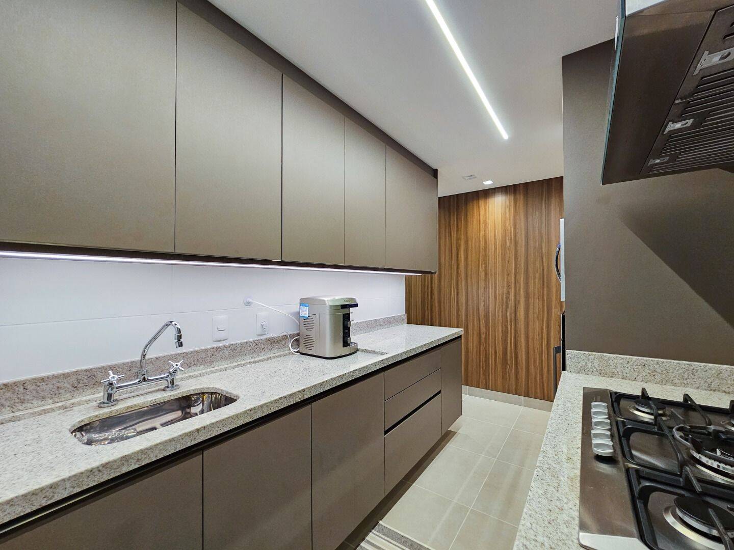 Apartamento à venda com 4 quartos, 141m² - Foto 10