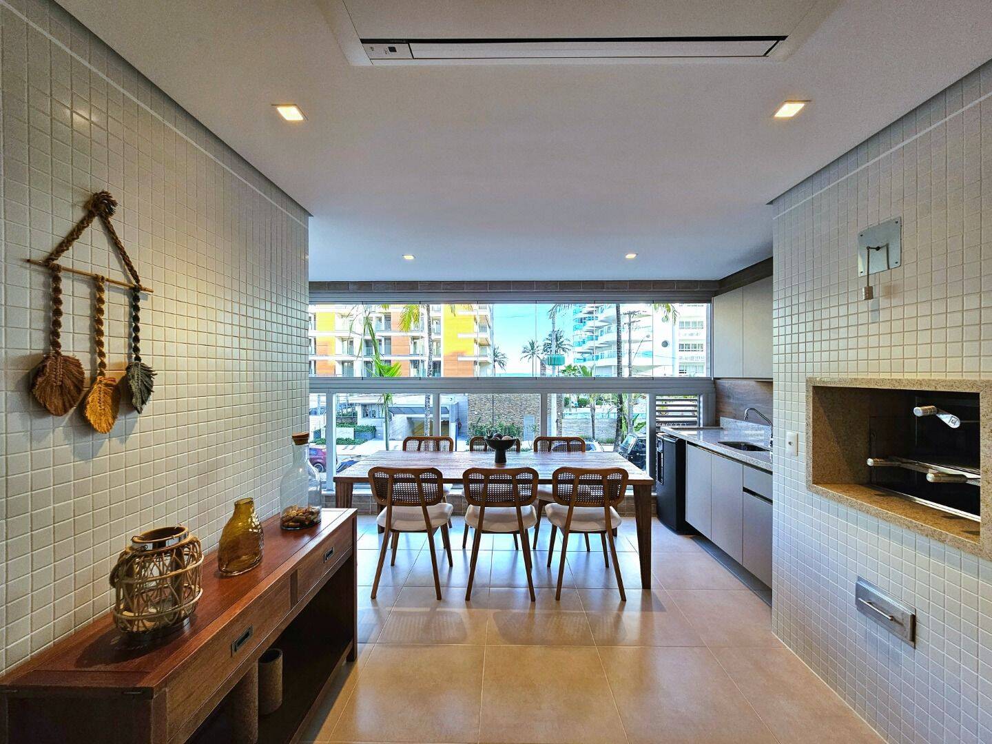 Apartamento à venda com 4 quartos, 141m² - Foto 1