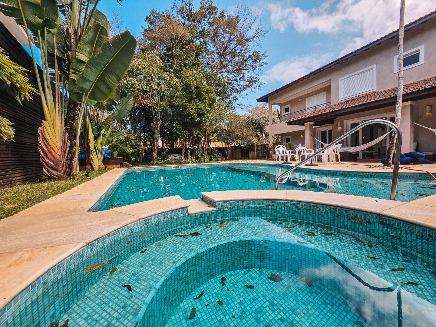 Casa à venda com 4 quartos, 504m² - Foto 1