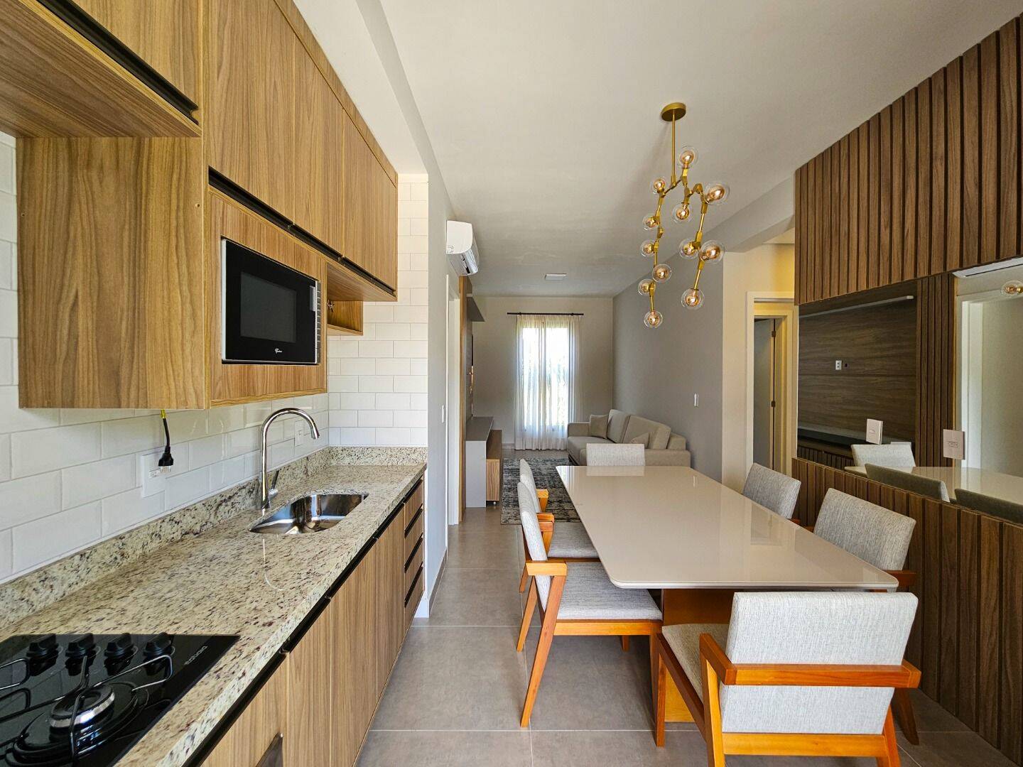 Casa à venda com 2 quartos, 68m² - Foto 2