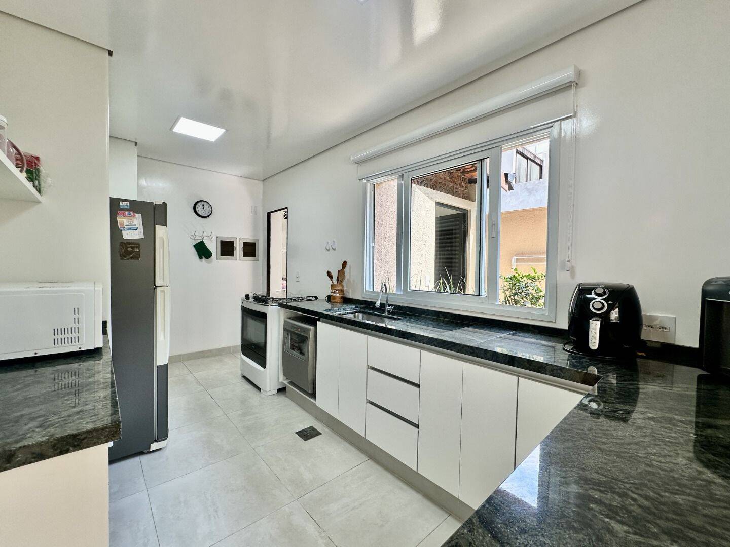 Casa à venda com 6 quartos, 422m² - Foto 21
