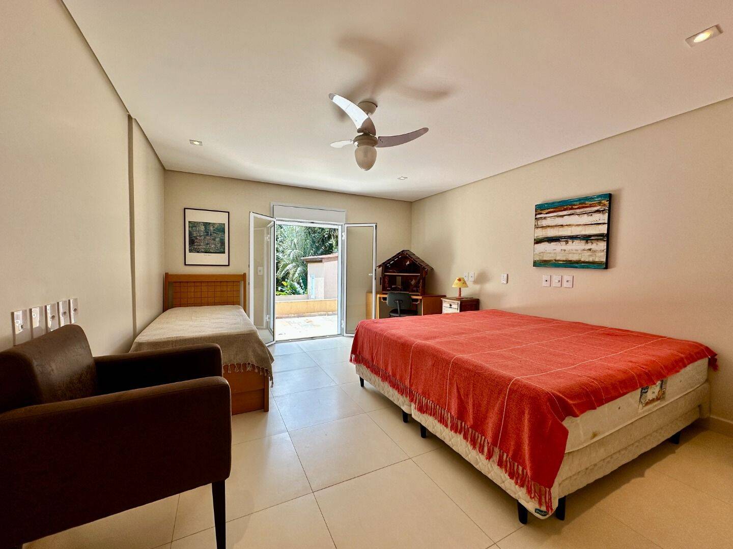 Casa à venda com 6 quartos, 422m² - Foto 26
