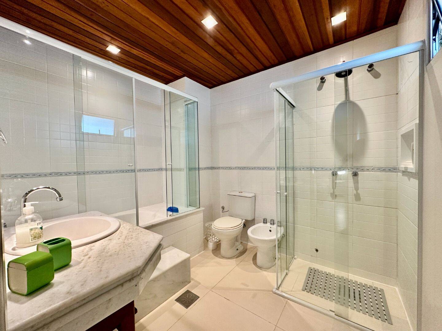 Casa à venda com 6 quartos, 422m² - Foto 34