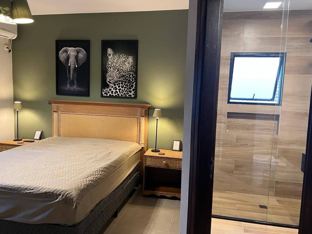 Casa à venda com 5 quartos, 244m² - Foto 11