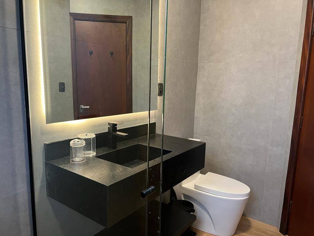 Casa à venda com 5 quartos, 244m² - Foto 15