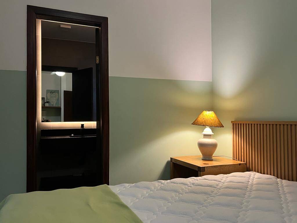 Casa à venda com 5 quartos, 244m² - Foto 18