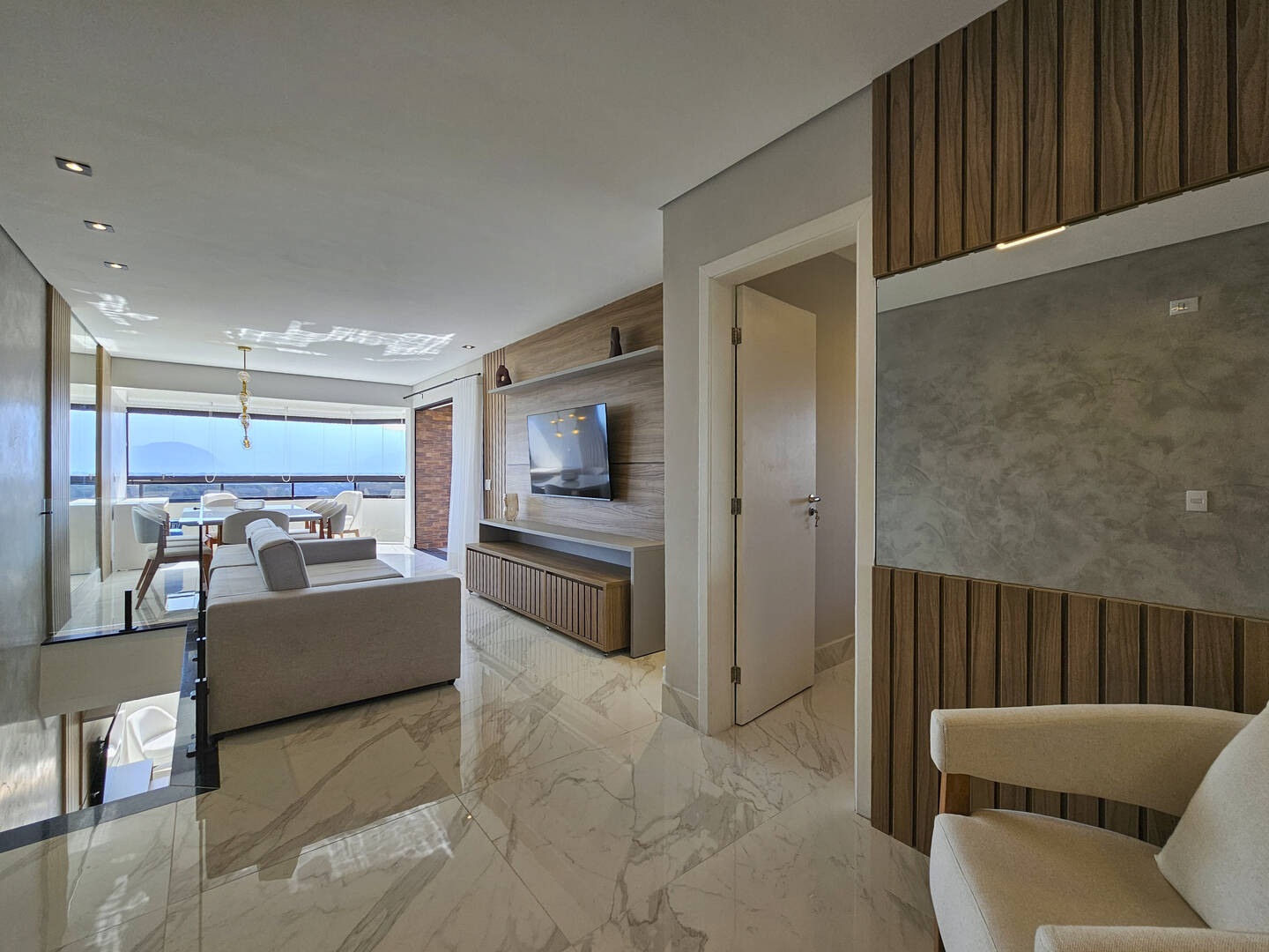 Cobertura, 5 quartos, 243 m² - Foto 2