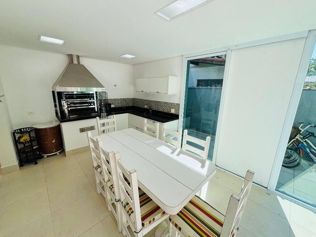 Casa, 3 quartos, 312 m² - Foto 7