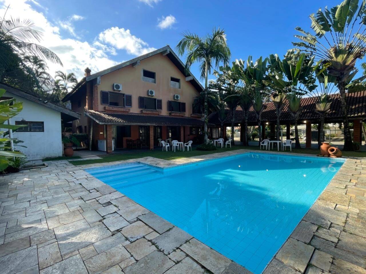 Casa, 6 quartos, 461 m² - Foto 1