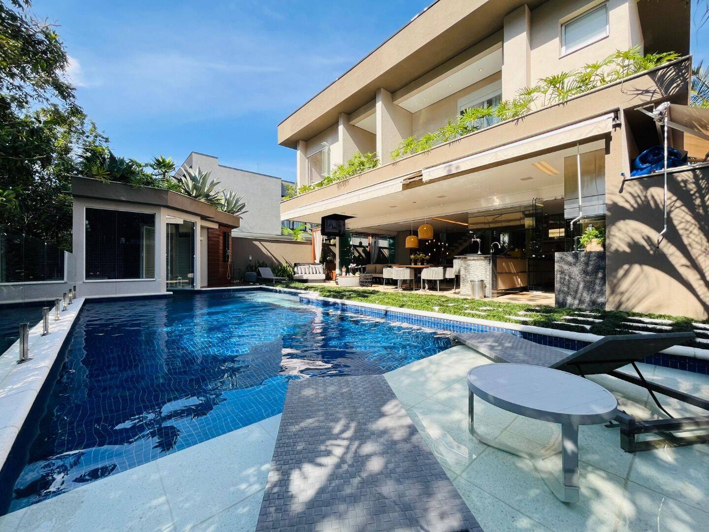 Casa, 7 quartos, 430 m² - Foto 3