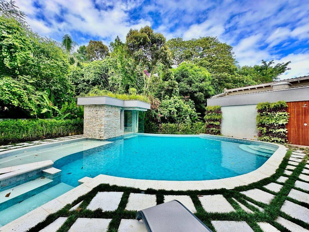 Casa, 7 quartos, 731 m² - Foto 2