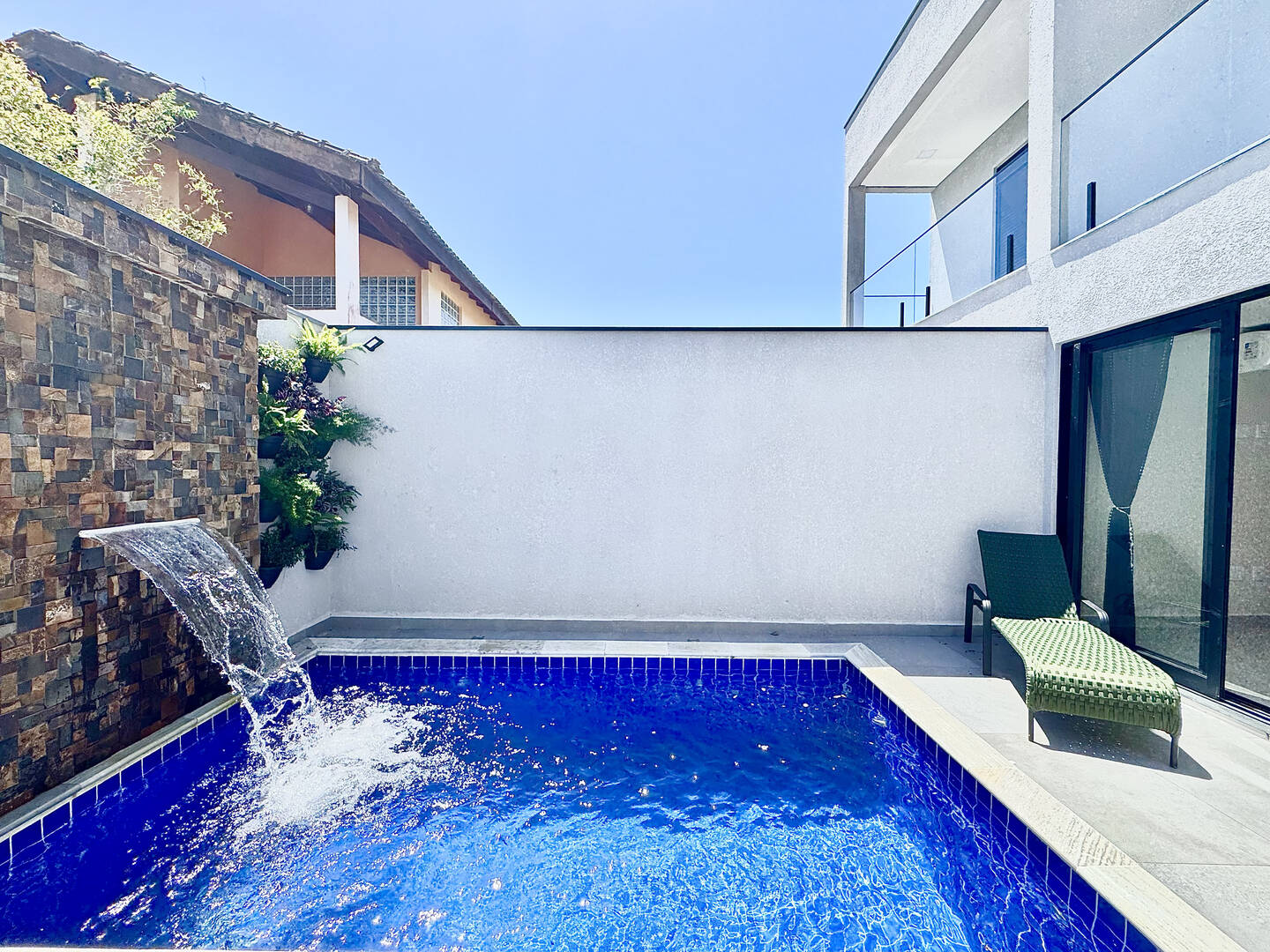 Casa, 4 quartos, 190 m² - Foto 1