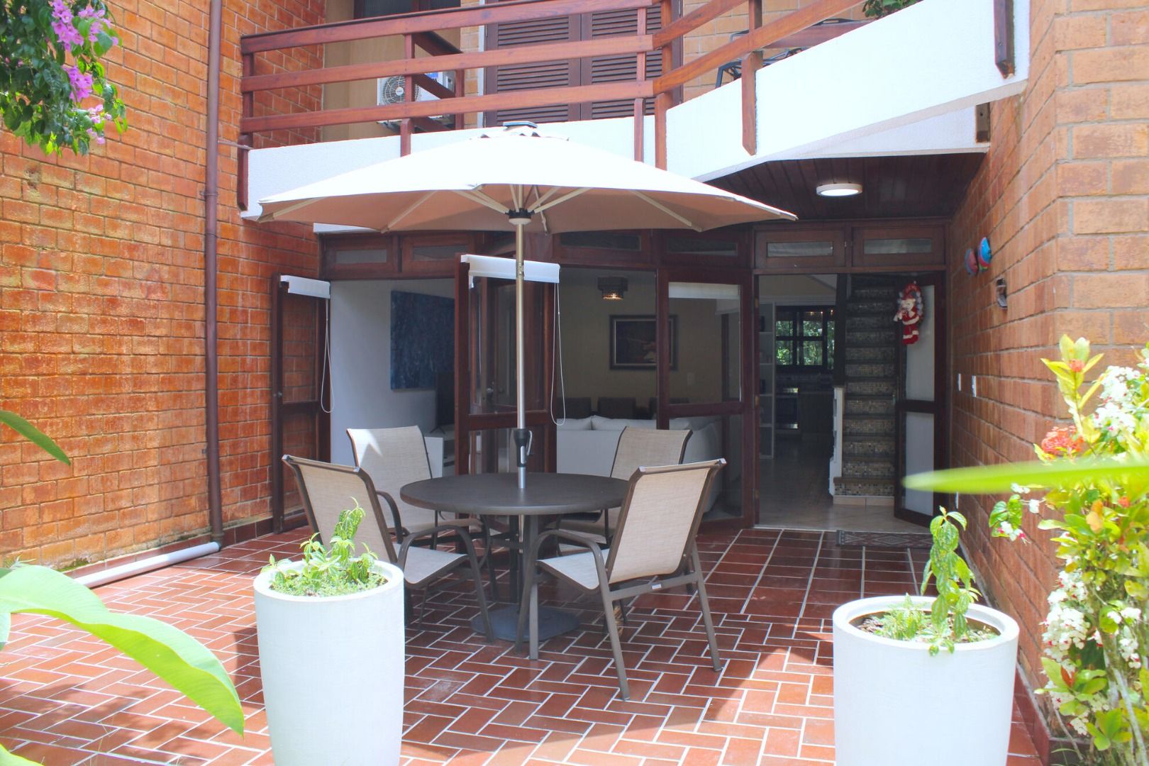 Casa, 3 quartos, 143 m² - Foto 1