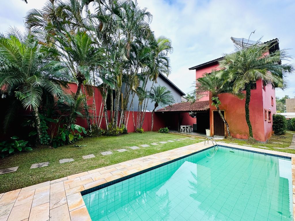 Casa, 3 quartos, 199 m² - Foto 1