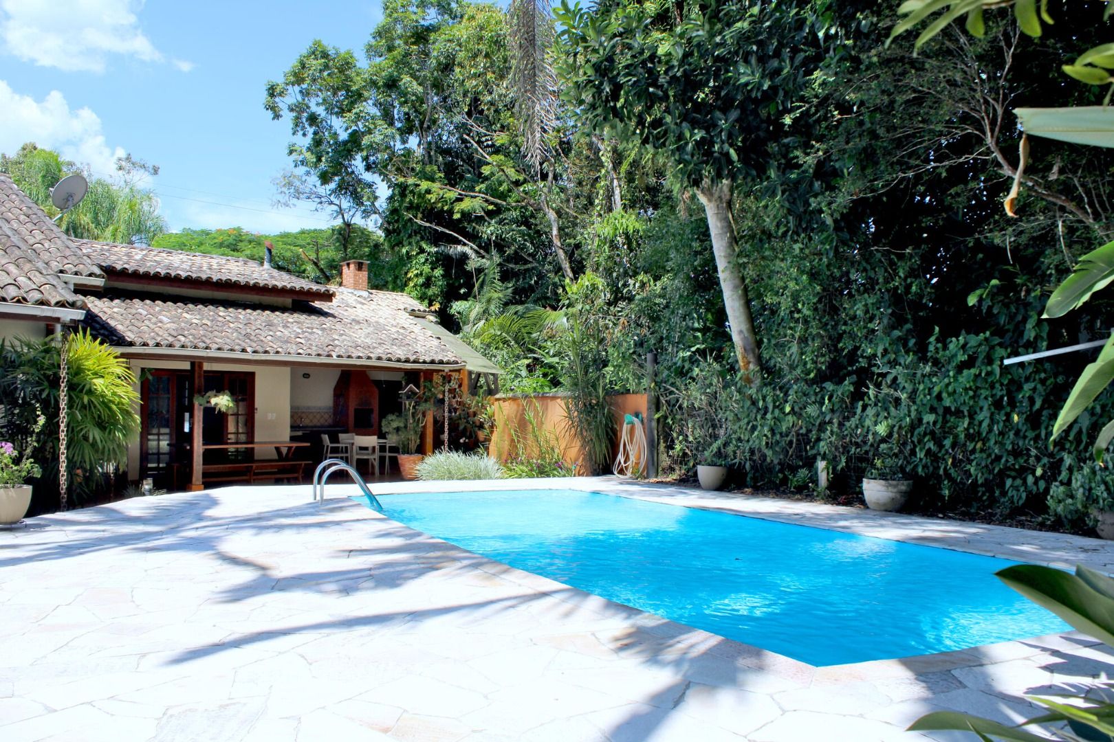 Casa, 33 quartos, 216 m² - Foto 1