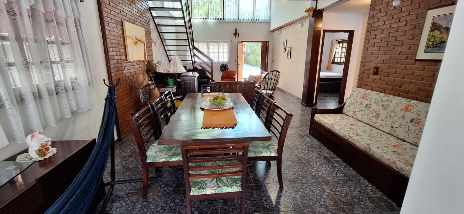 Casa, 4 quartos, 205 m² - Foto 1