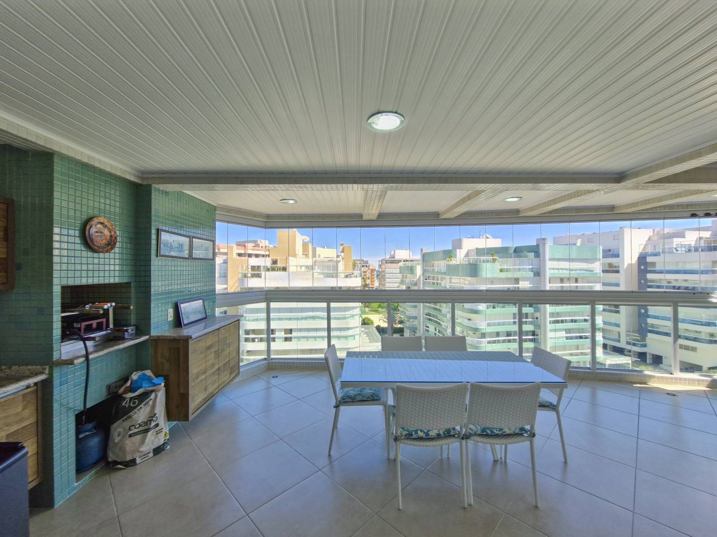 Cobertura, 4 quartos, 253 m² - Foto 2