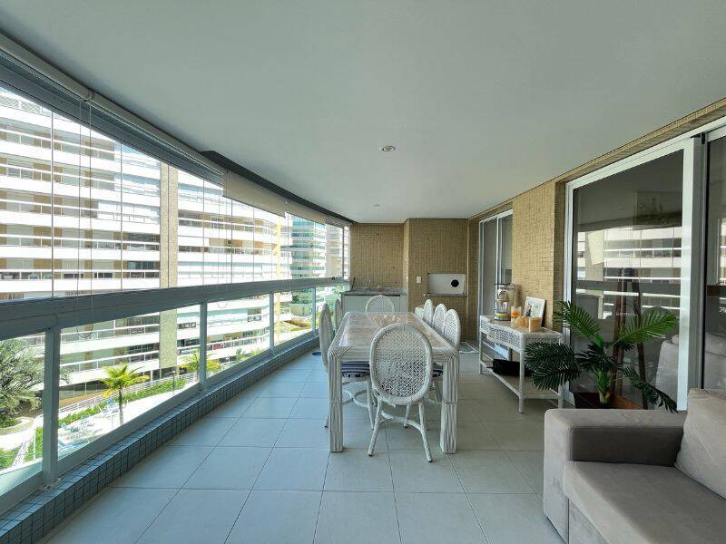 Apartamento, 3 quartos, 140 m² - Foto 1