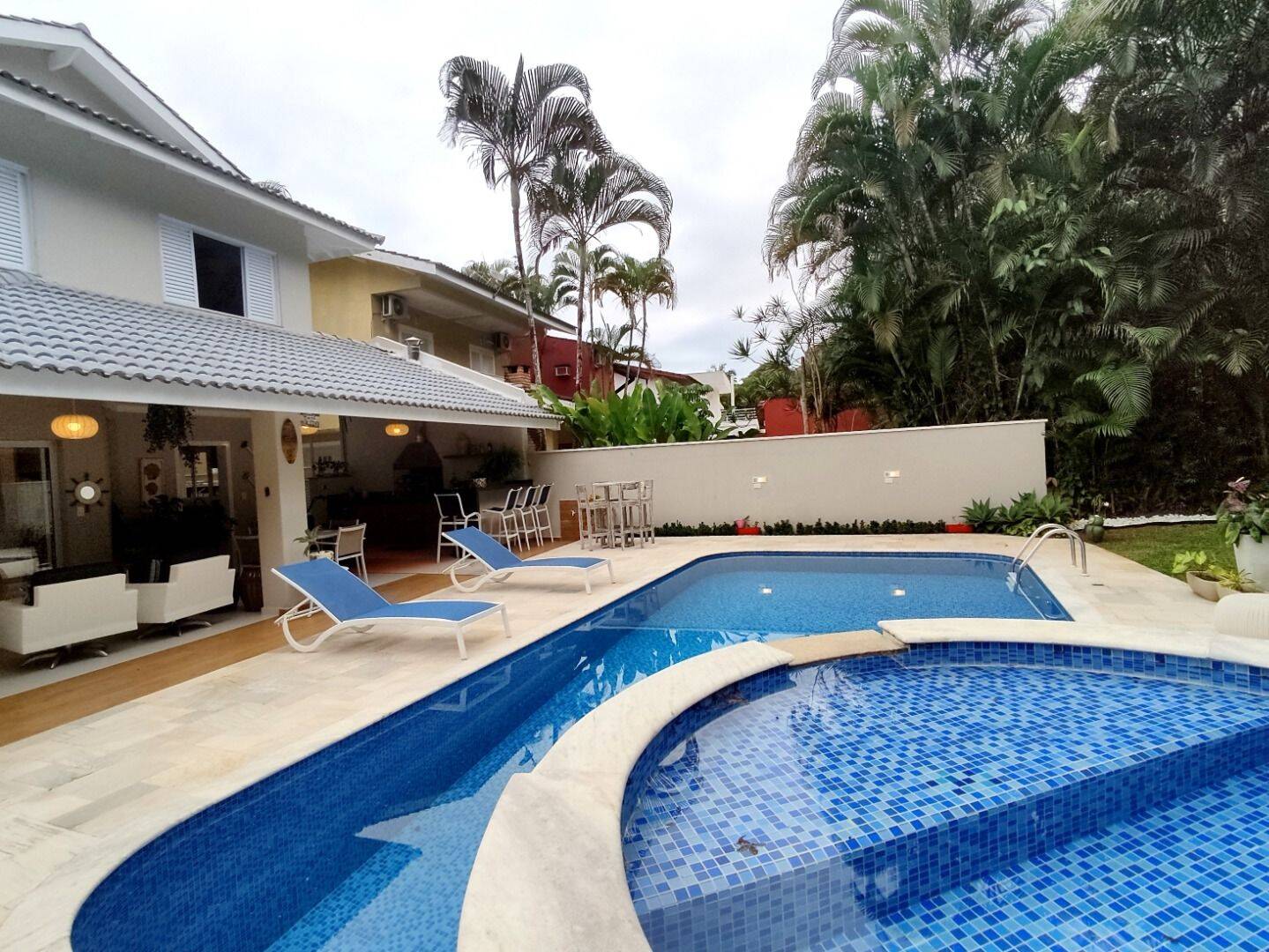 Casa, 4 quartos, 243 m² - Foto 3