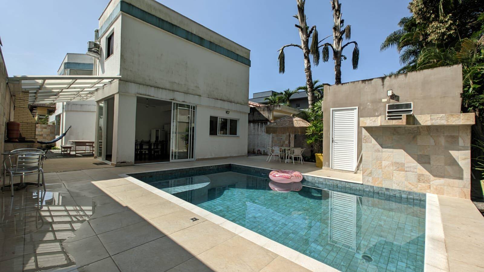 Casa, 5 quartos, 330 m² - Foto 1