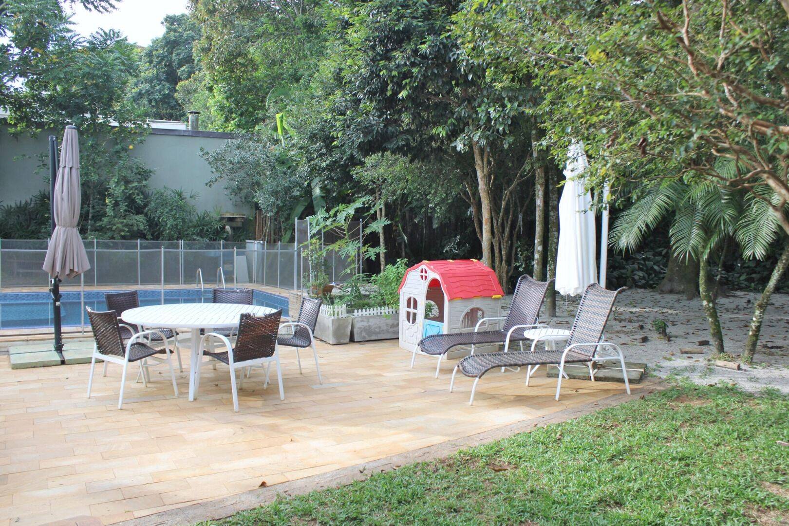 Casa, 5 quartos, 240 m² - Foto 9