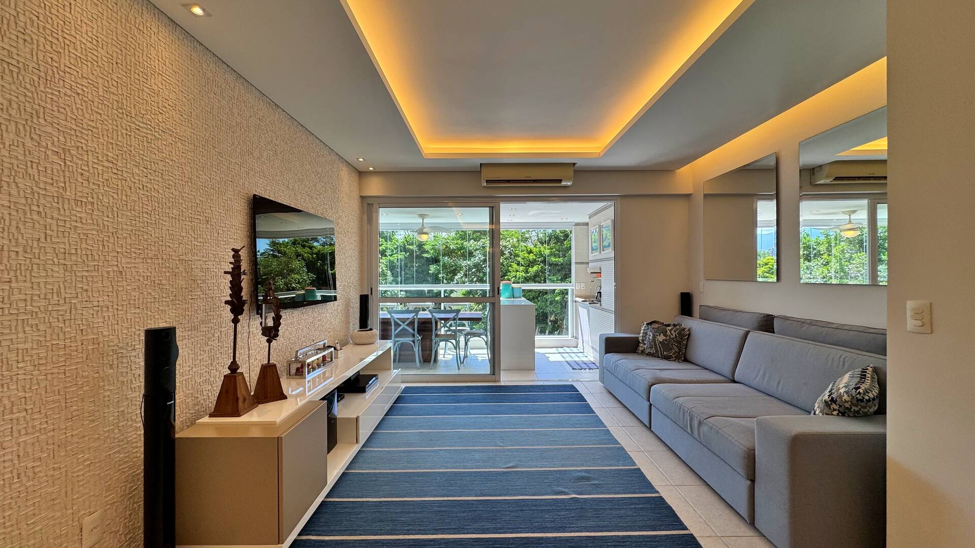 Apartamento com 4 dormitórios à venda, 132 m² por R$ 4.000.000,00 - Riviera