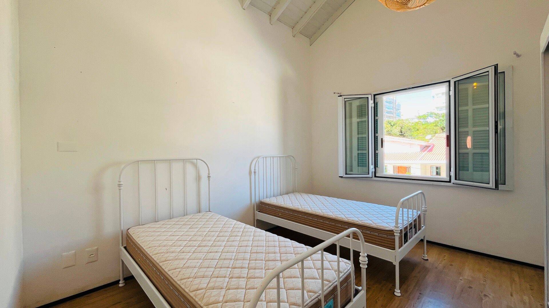 Casa, 4 quartos, 250 m² - Foto 17