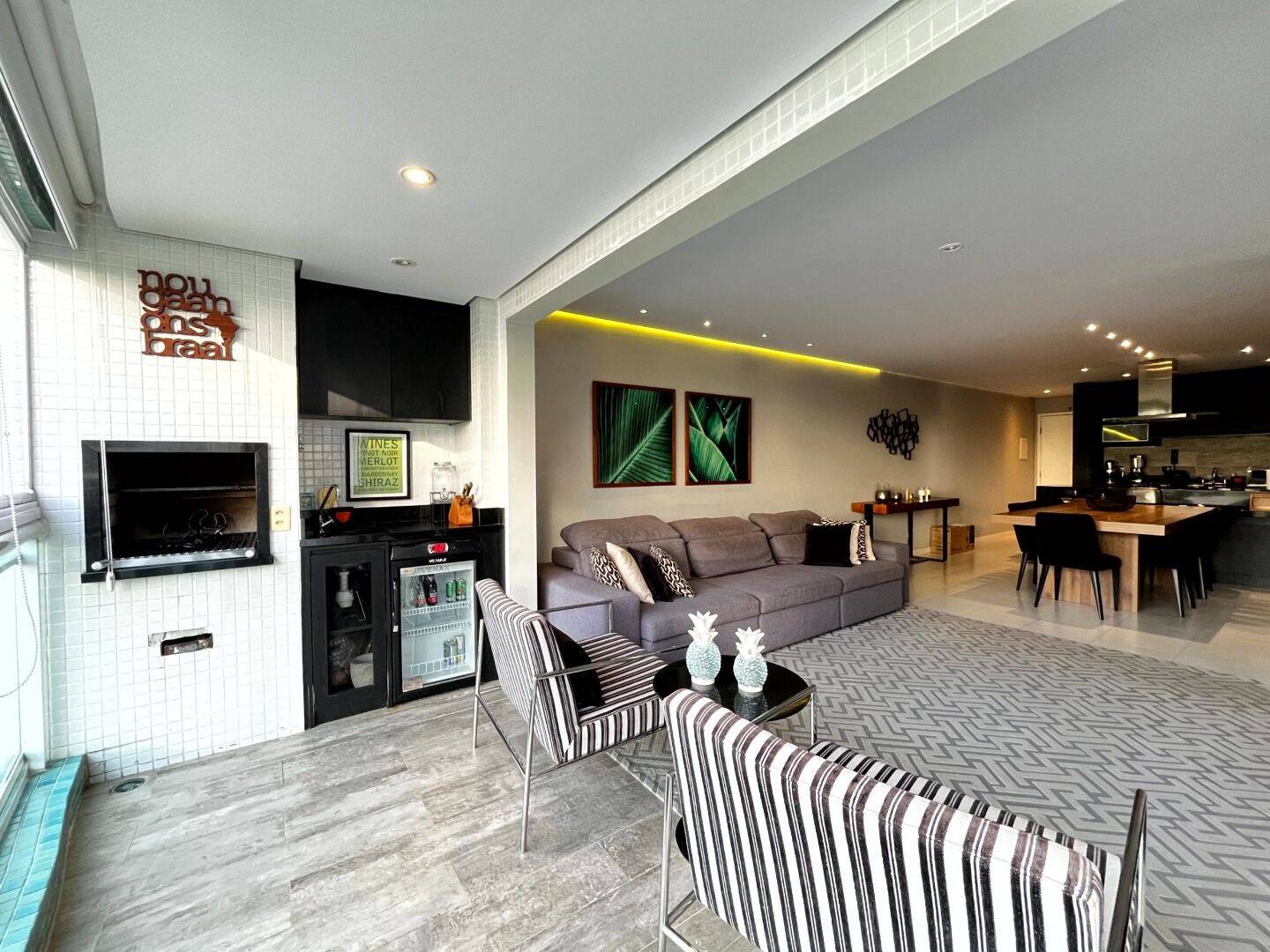 Apartamento, 3 quartos, 132 m² - Foto 1